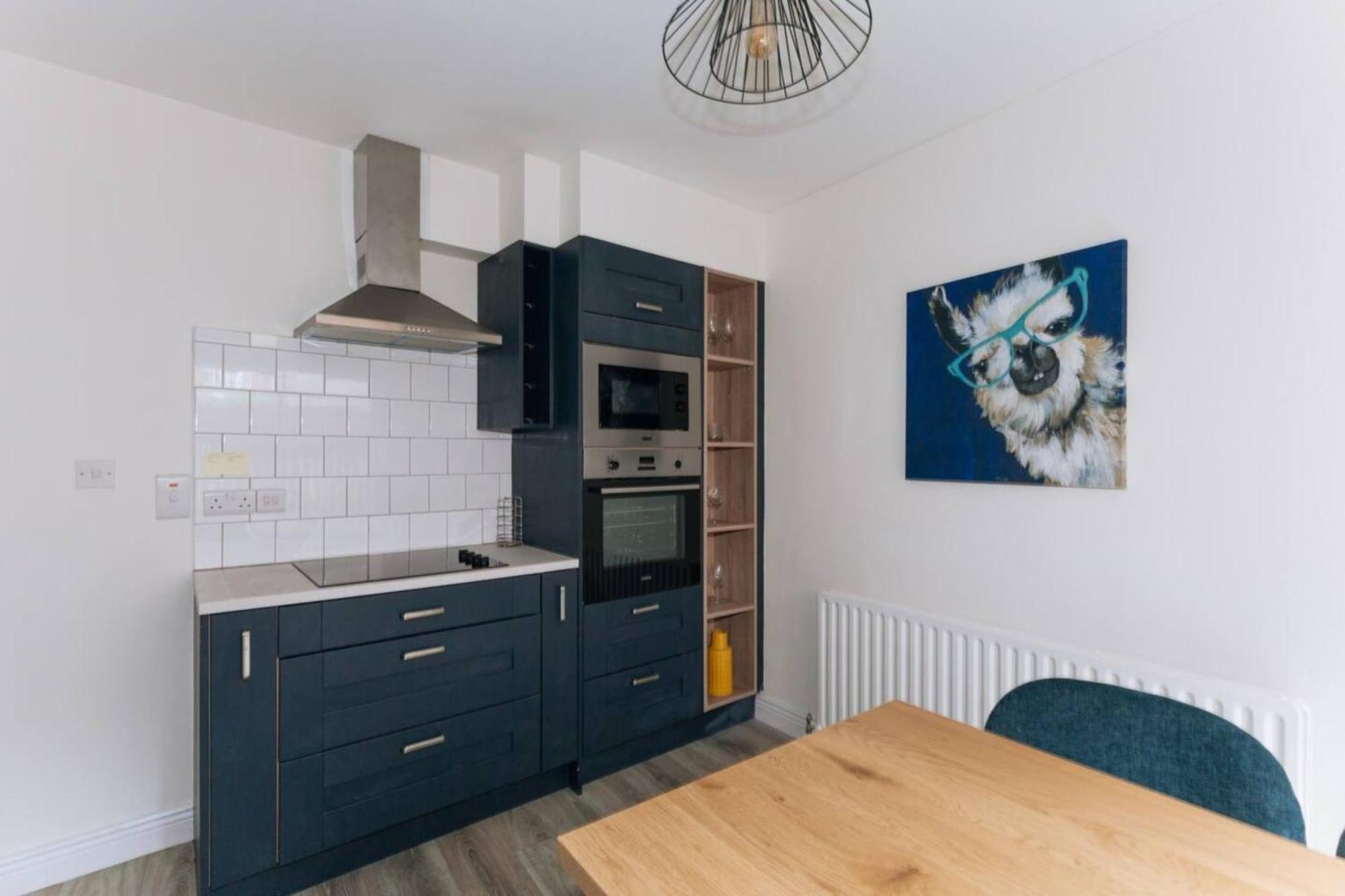 Centrally Located & Spacious 4bd House- St Kevin's Dublino